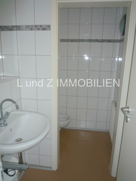 Zentrale 2-Zimmer-Wohnung mit Einbauküche in Aachen-Stadt, ideal für eine Wohngemeinschaft geeignet. - Foto 3