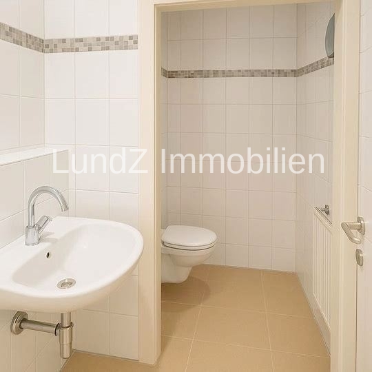 Zentrale 2-Zimmer-Wohnung mit Einbauküche in Aachen-Stadt, ideal für eine Wohngemeinschaft geeignet. - Photo 2