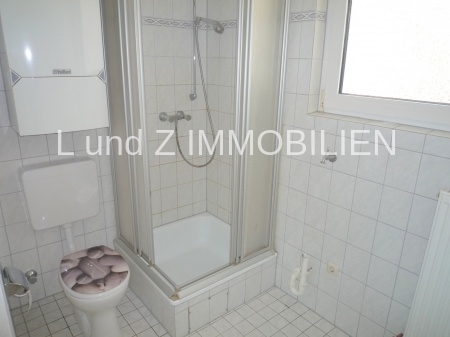 WG geeignete Helle RENOVIERTE 3-Zimmer-Wohnung mit Balkon und Gartennutzung - Foto 2
