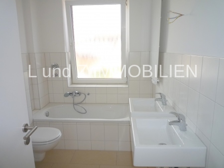 *TOP* Gemütliche 2- Zimmerwohnung plus Pkw-Stellplatz oder Garage ! - Foto 4