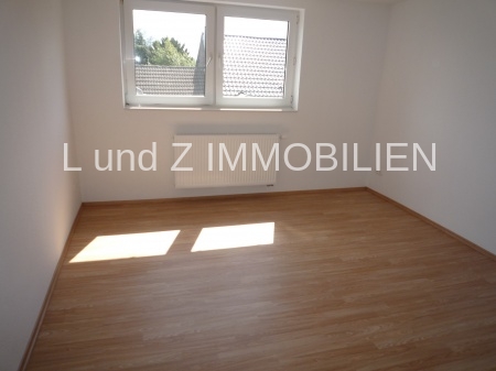 *TOP* Gemütliche 2- Zimmerwohnung plus Pkw-Stellplatz oder Garage ! - Foto 1
