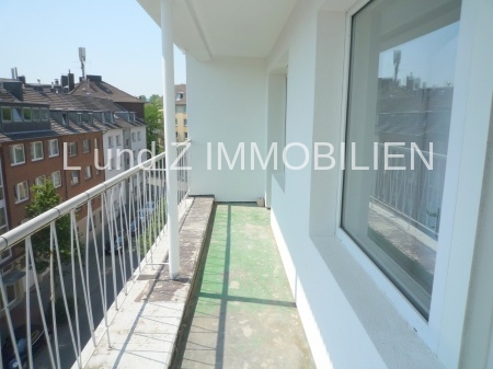 Berufstätige oder Studenten willkommen, 2-Zimmer-Wohnung mit großem Balkon. - Foto 2
