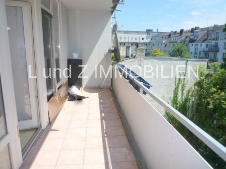 *** helle 3-4 Zimmer Wohnung mit großem Balkon ** - Foto 5