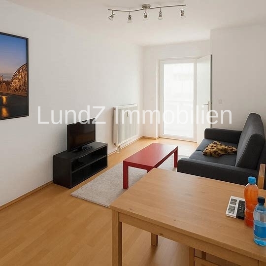 Helle Wohnung mit zwei Zimmern und moderner Einbauküche - Photo 2