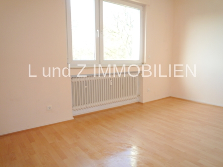 * Helle 3 Zimmer Wohnung mit Balkon * NUR BERUFSTÄTIGE Mieter erwünscht - Foto 4