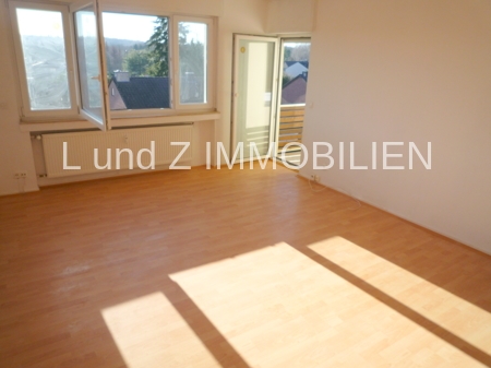 * Helle 3 Zimmer Wohnung mit Balkon * NUR BERUFSTÄTIGE Mieter erwünscht - Foto 2
