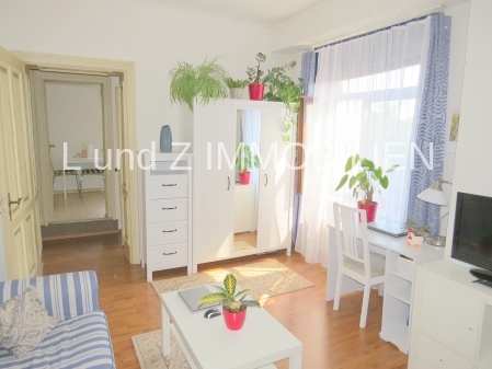 ** 2 Zimmer WG mit einer Küchenzeile ! ** - Foto 1