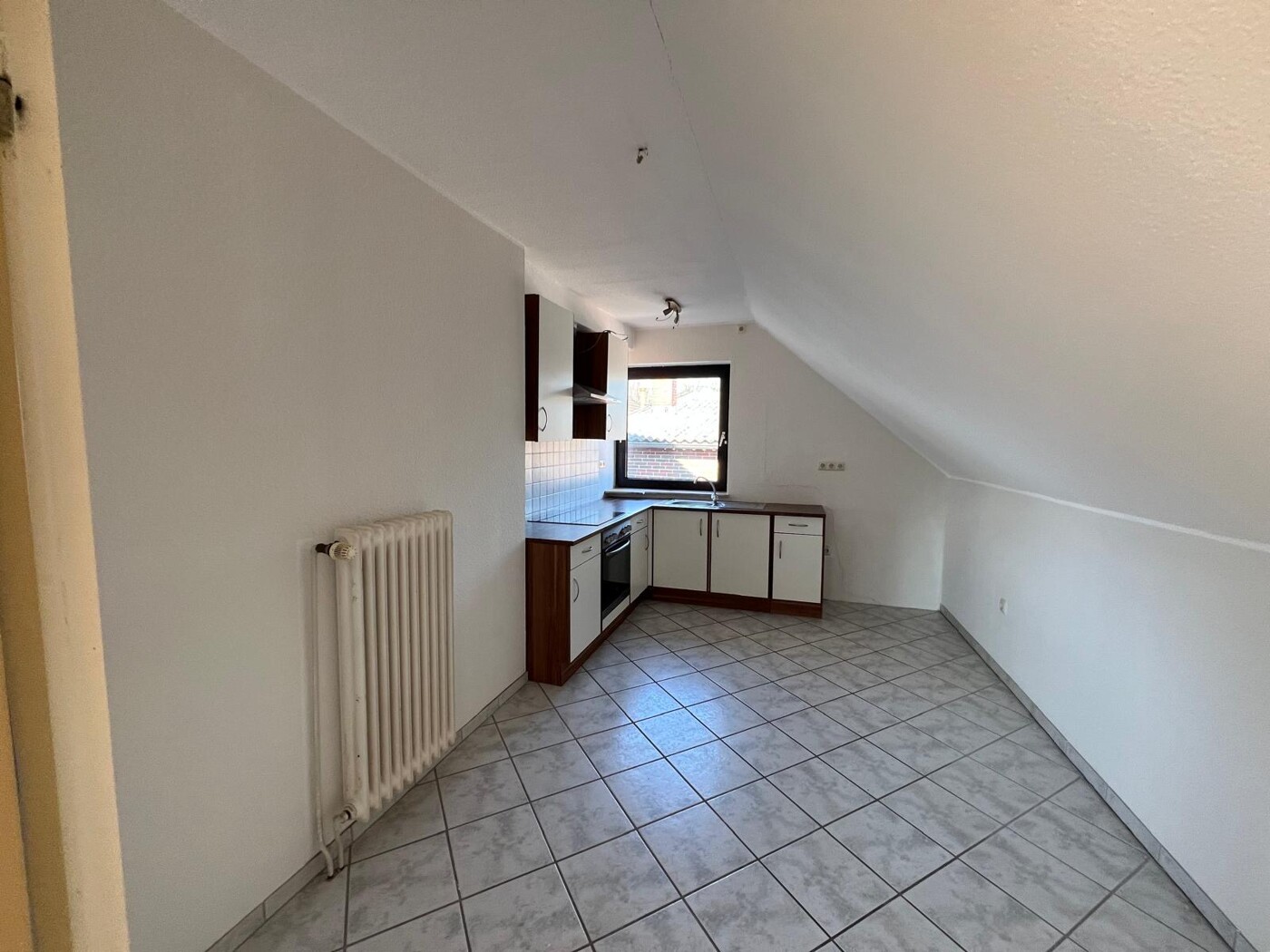 Einblick Einfamilienhaus mit zwei Wohneinheiten