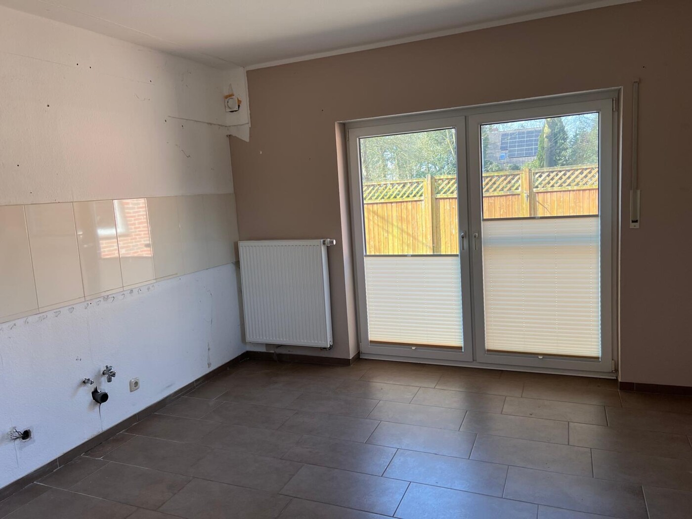 Einblick Einfamilienhaus mit zwei Wohneinheiten