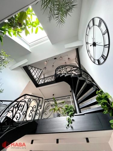 5E0F5249-BEFD-4056-8CA6-01F4A6A2431E