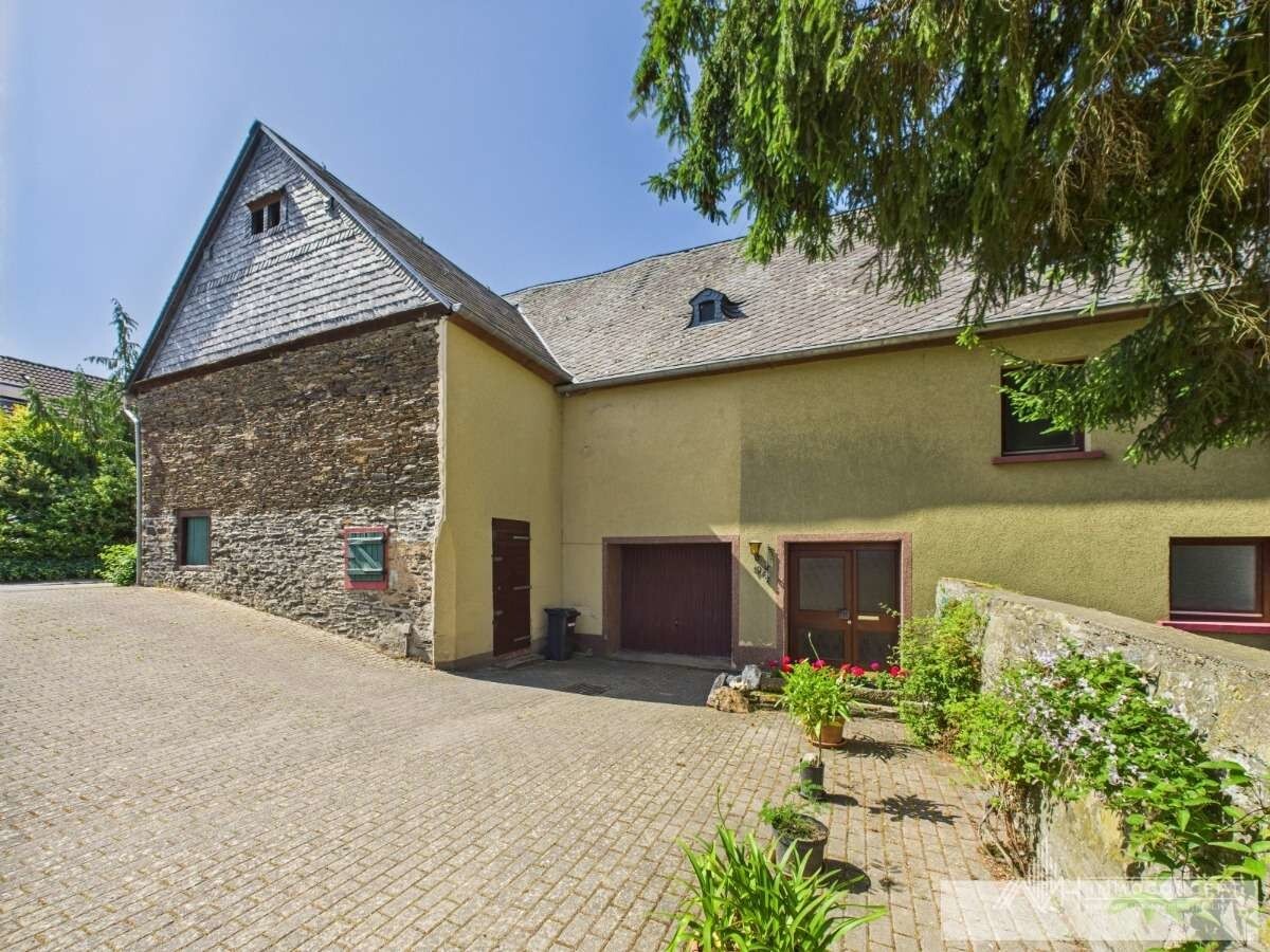 CAM04062G0-PR0033-STILL004