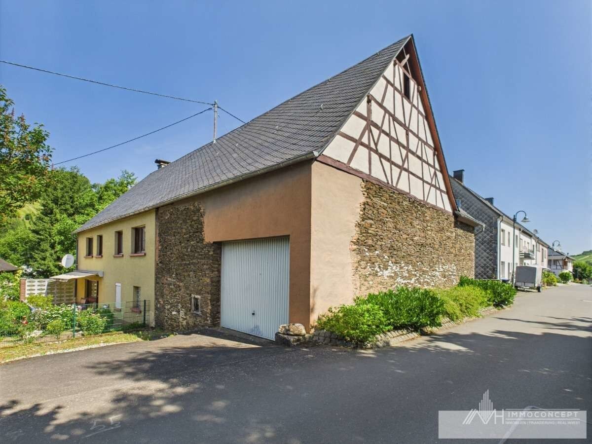 CAM04062G0-PR0033-STILL002