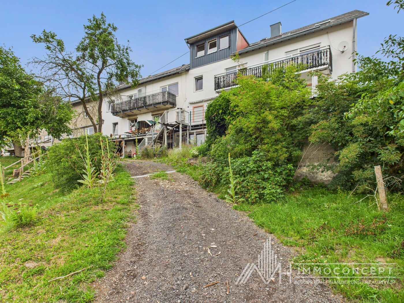 CAM04062G0-PR0038-STILL011