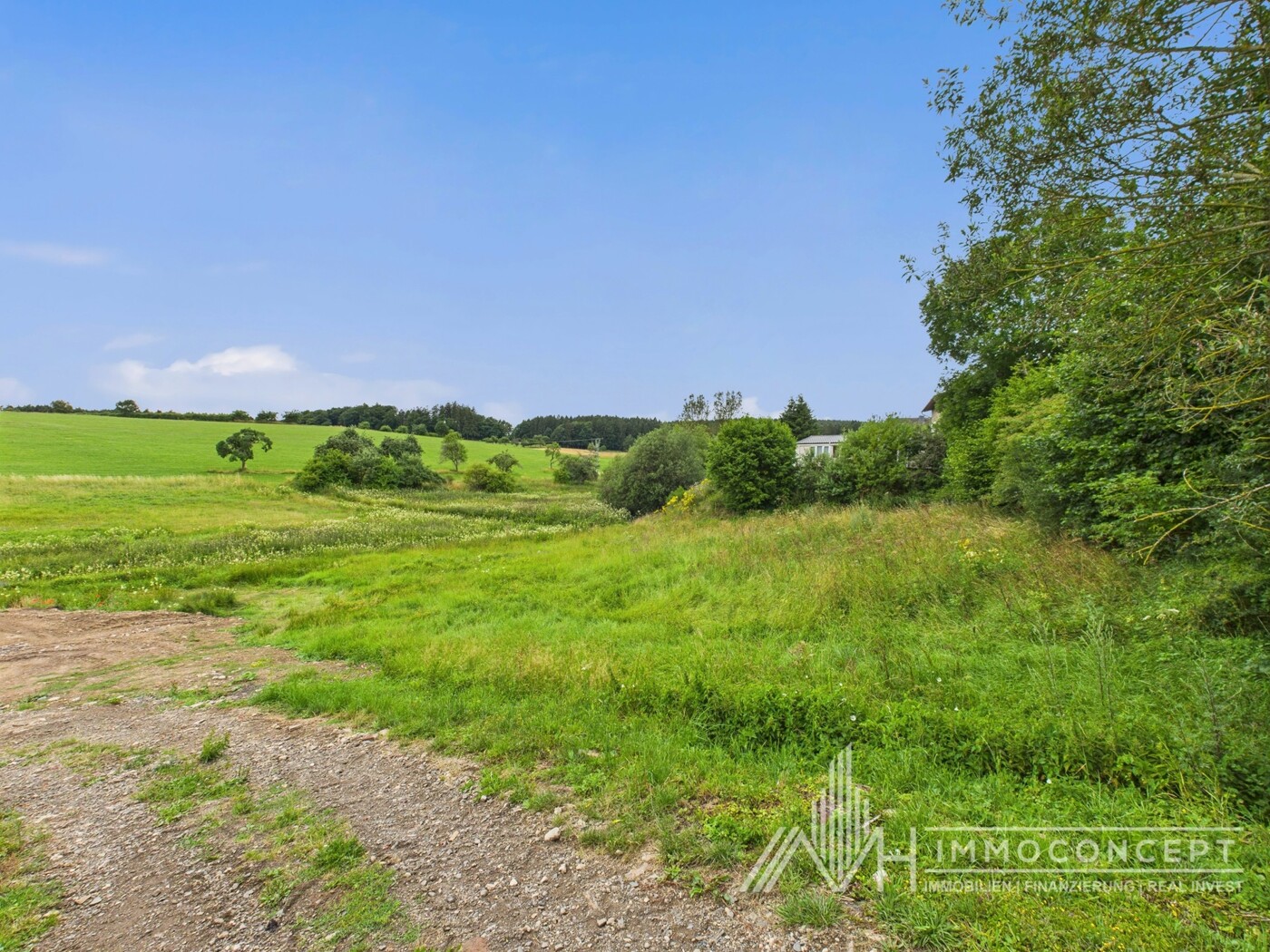 CAM04062G0-PR0038-STILL007