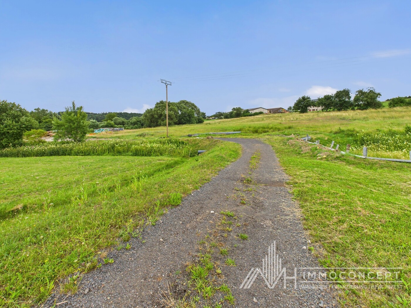 CAM04062G0-PR0038-STILL009