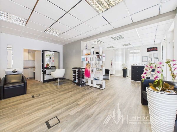 CAM04062G0-PR0036-STILL006