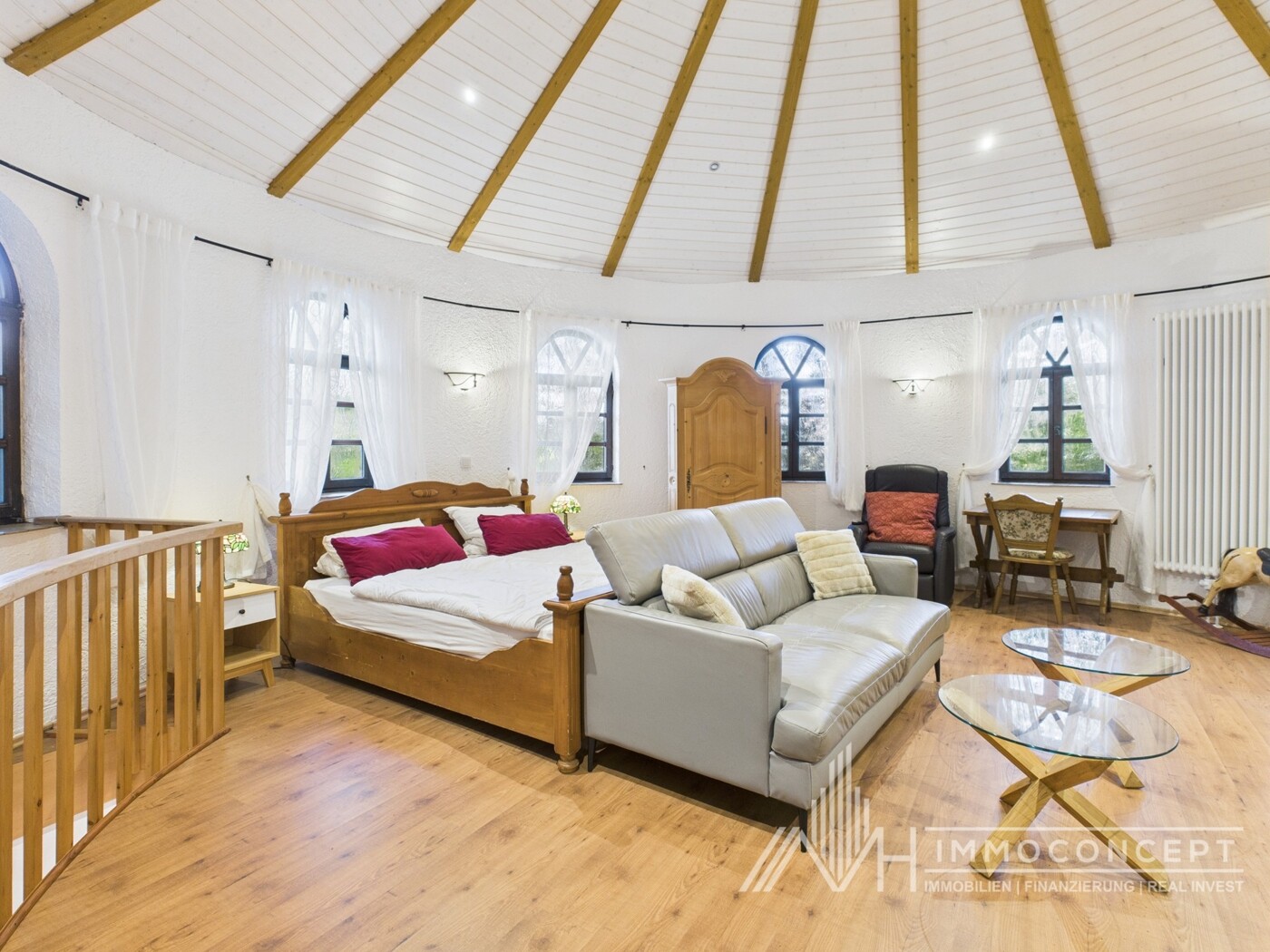 Wohn- und Schlafzimmer