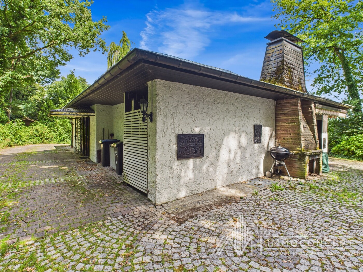 Rück- und Seitenansicht