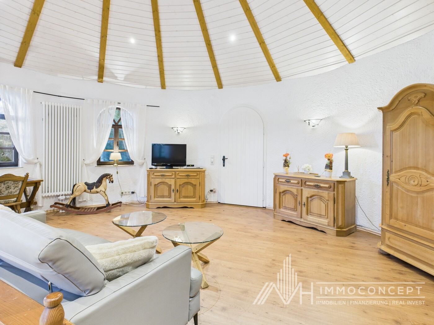 Wohn- und Schlafzimmer