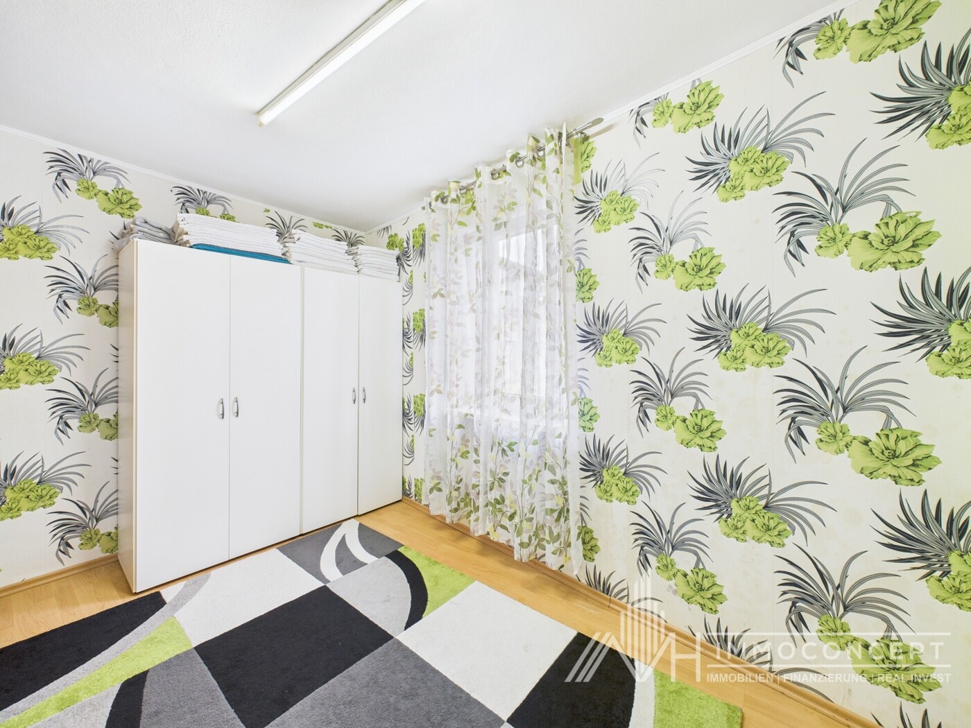 CAM04062G0-PR0045-STILL020