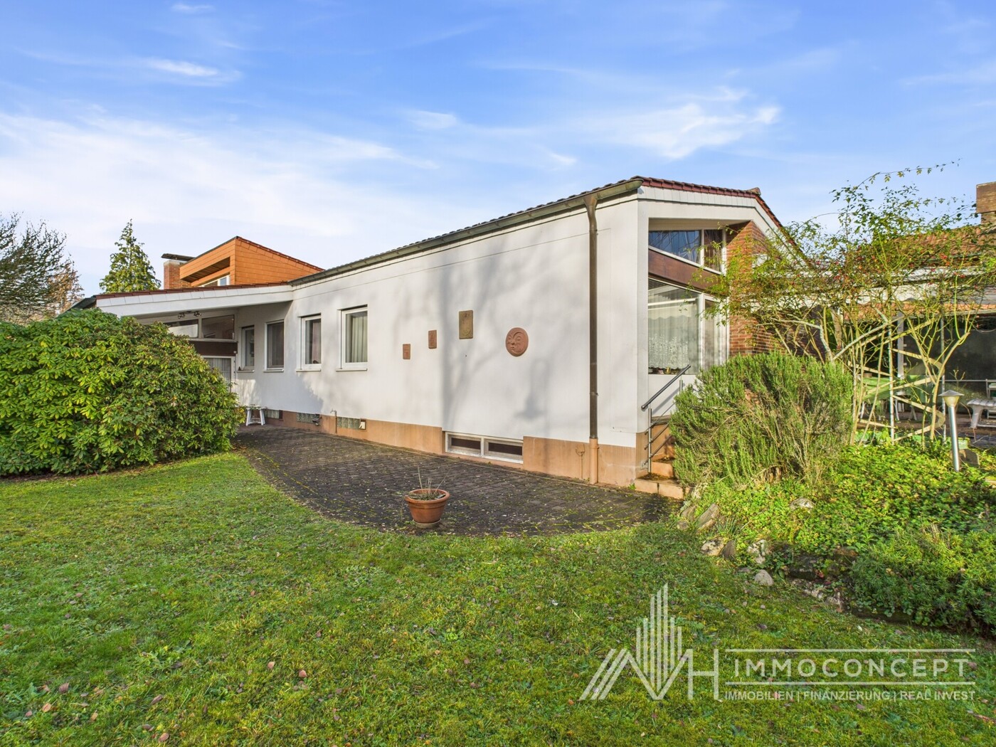 Vorder_und Seitenansicht rechts