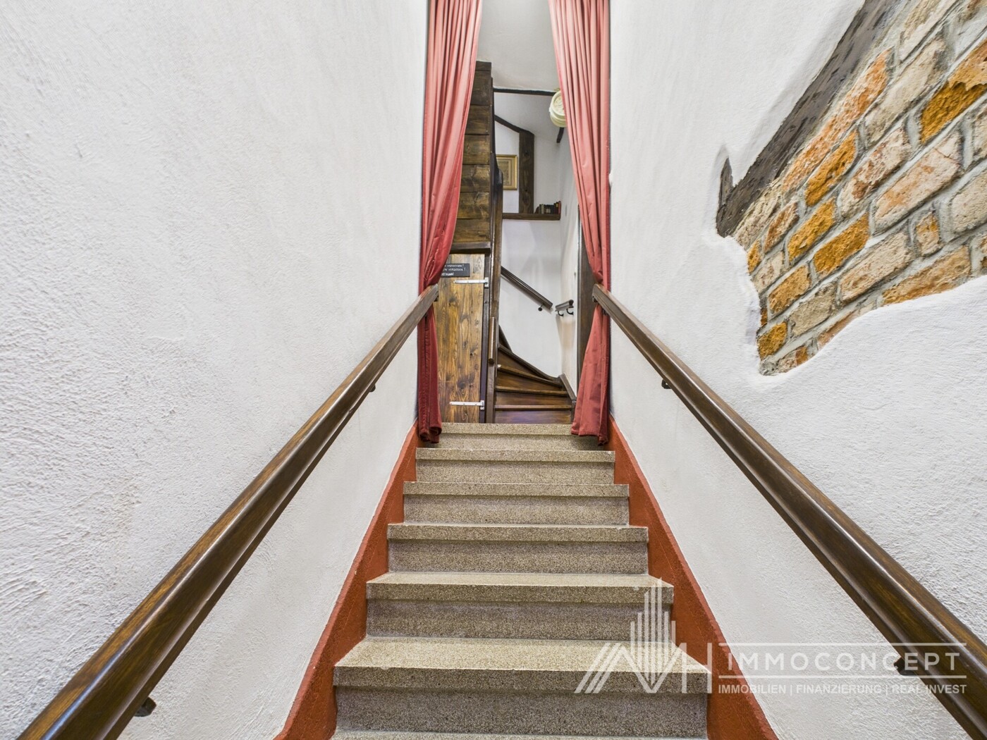 Eingangsbereich_Treppe