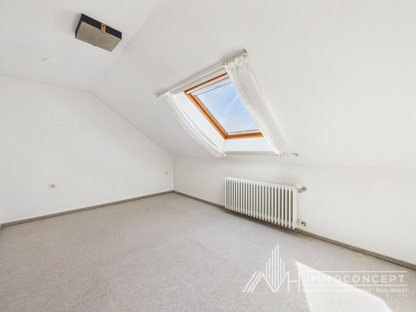 1. Schlafzimmer DG
