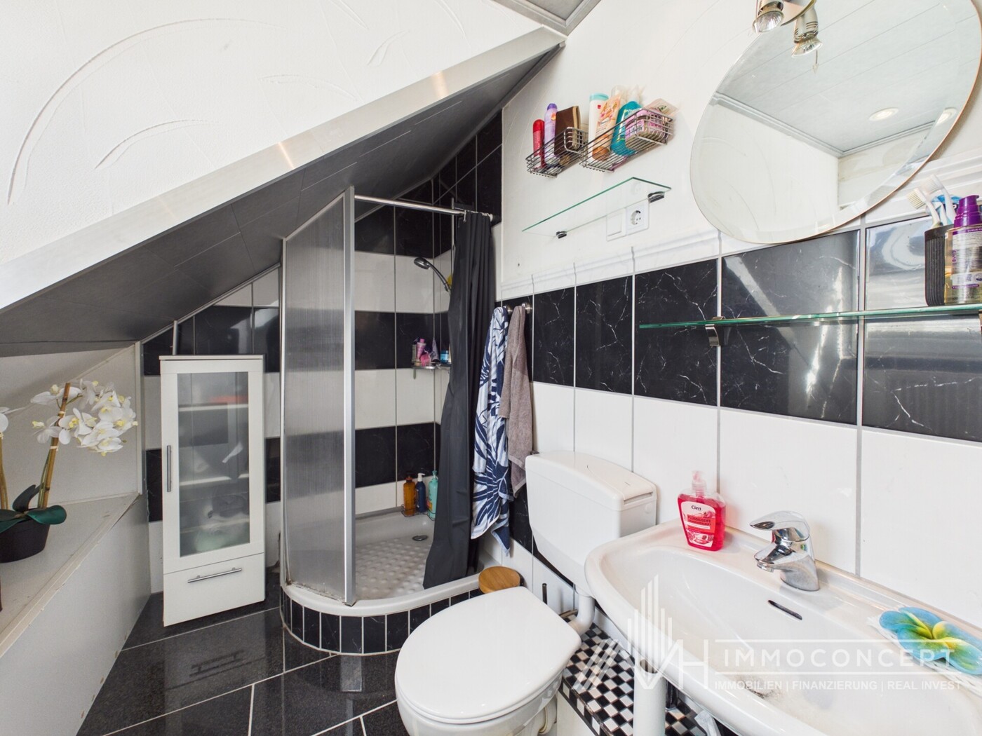 Badezimmer DG