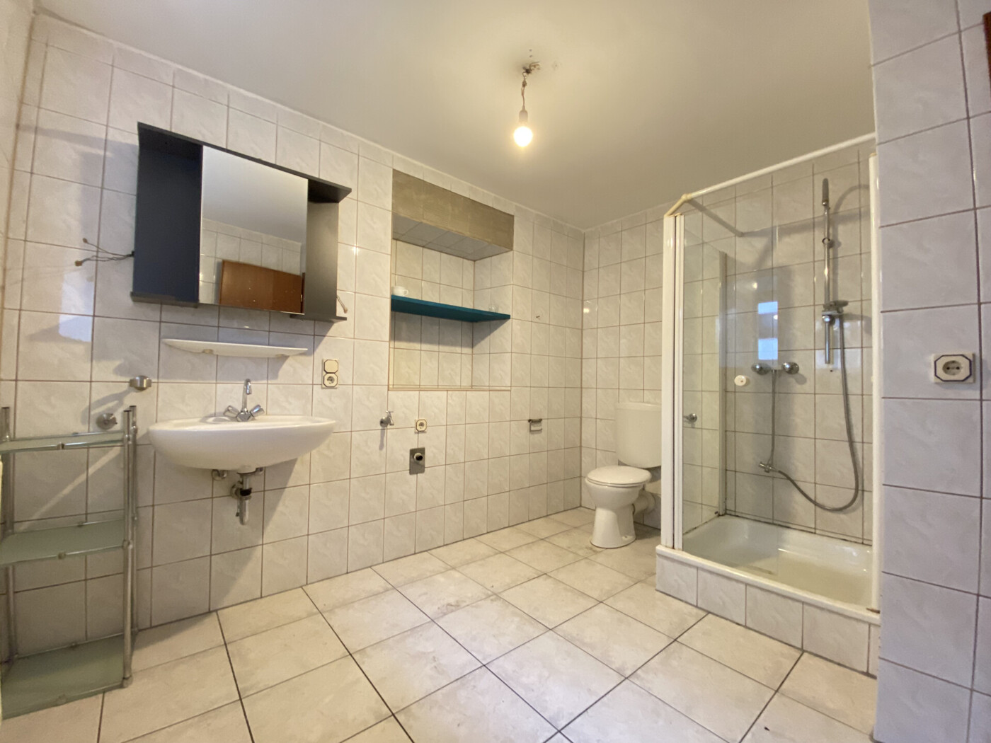 Badezimmer 1.OG