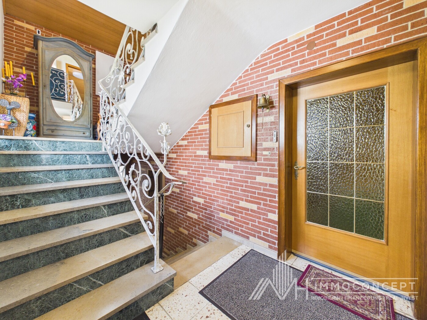 Flur Treppenhaus EG