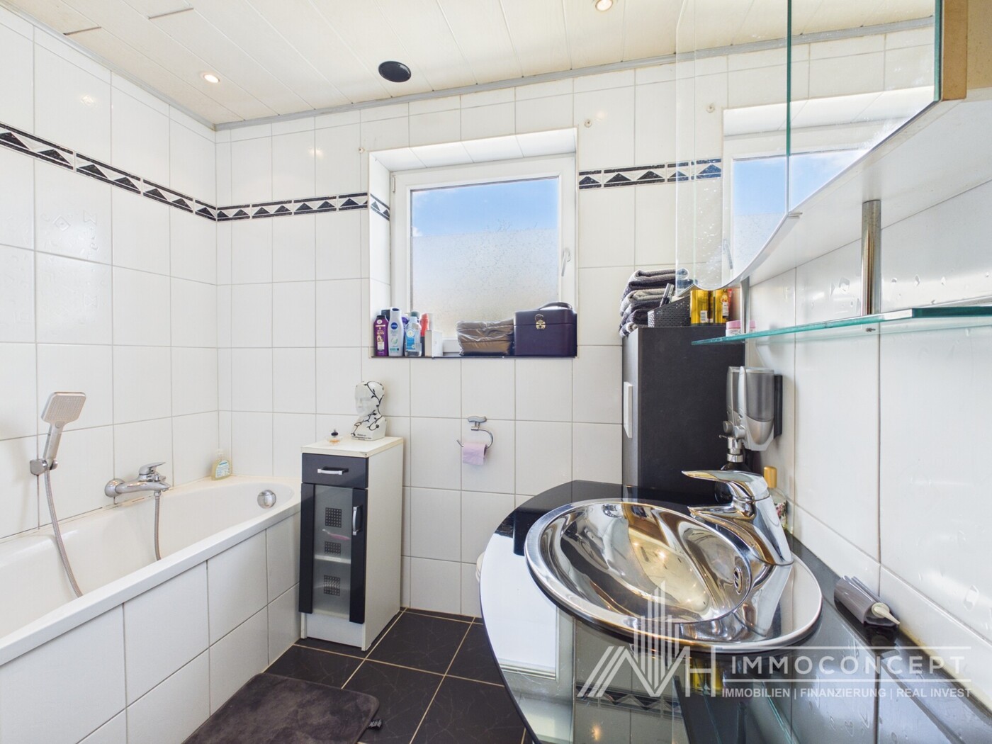 Badezimmer EG