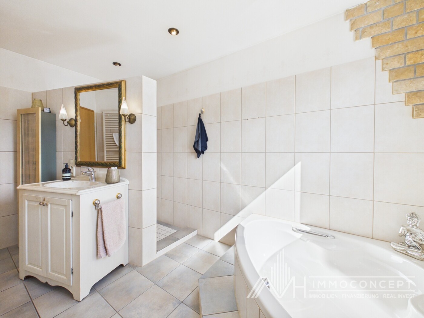 Badezimmer_WE 1_Bild 2