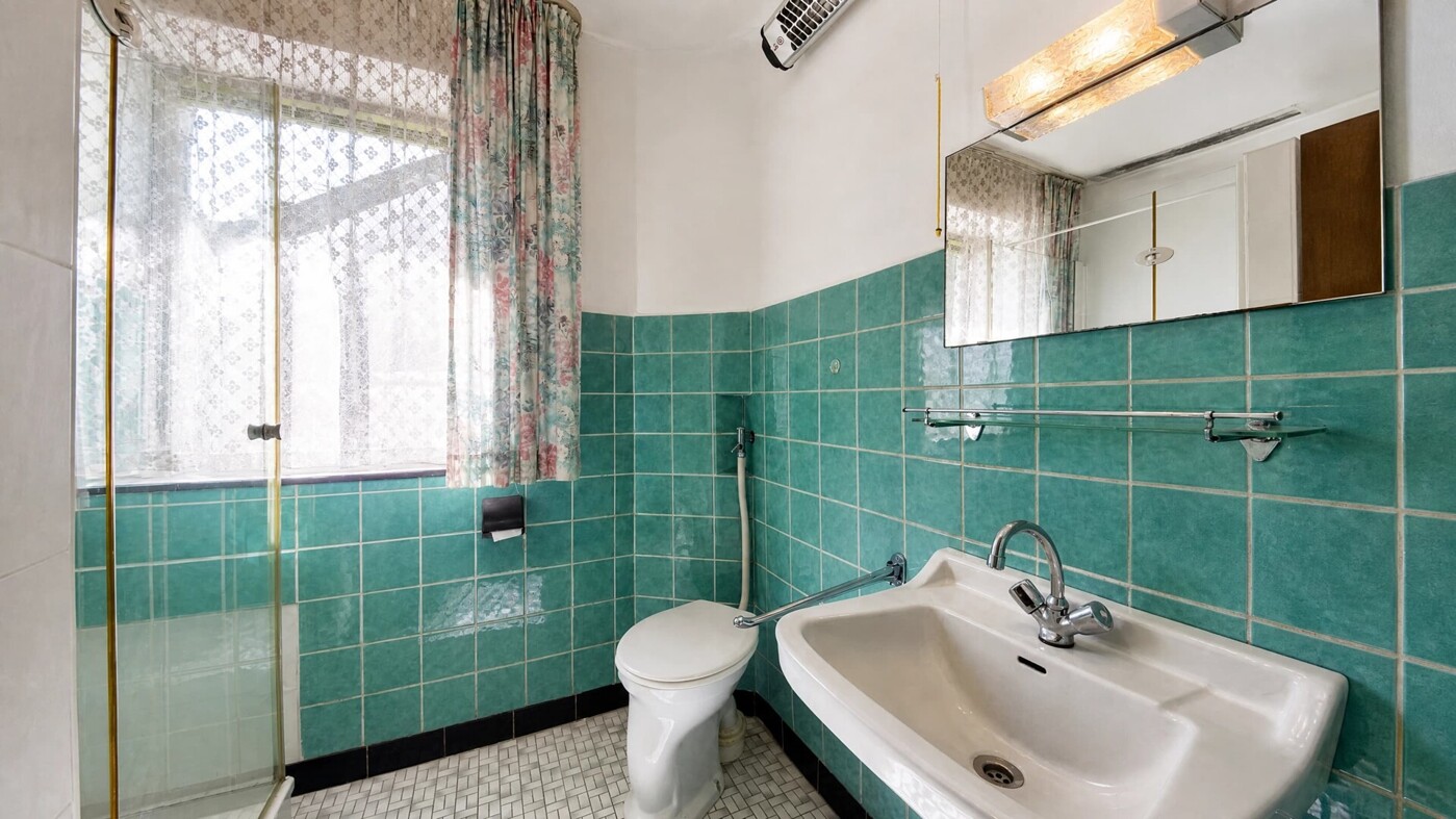 Badezimmer 1.OG
