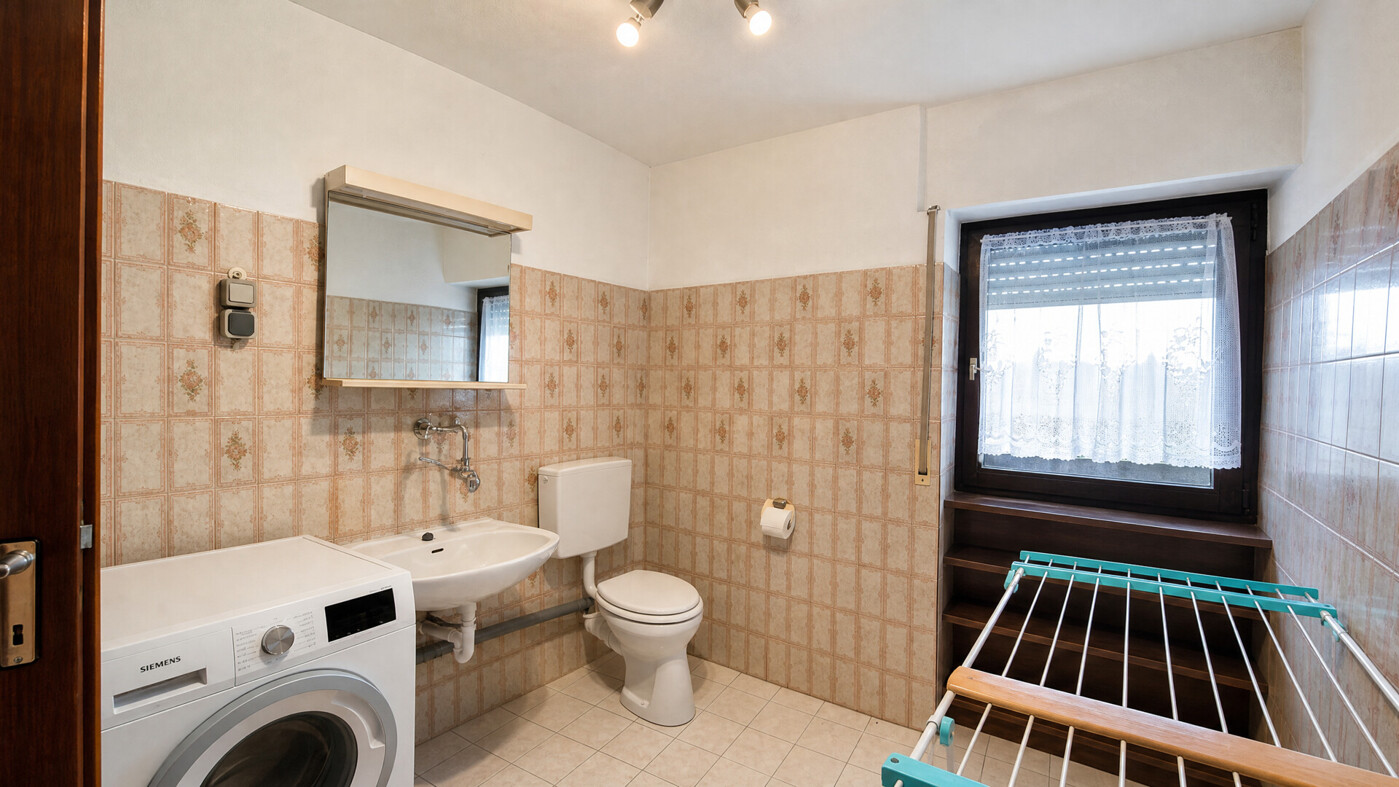 Badezimmer EG