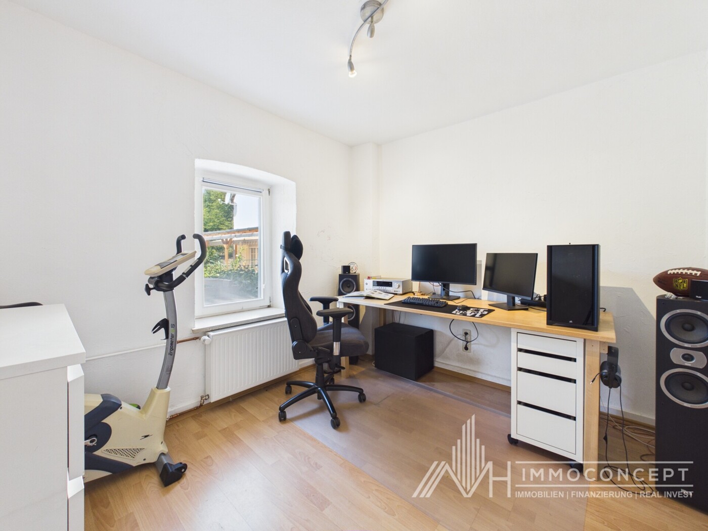 2. Büro_Schlafzimmer_Haupthaus