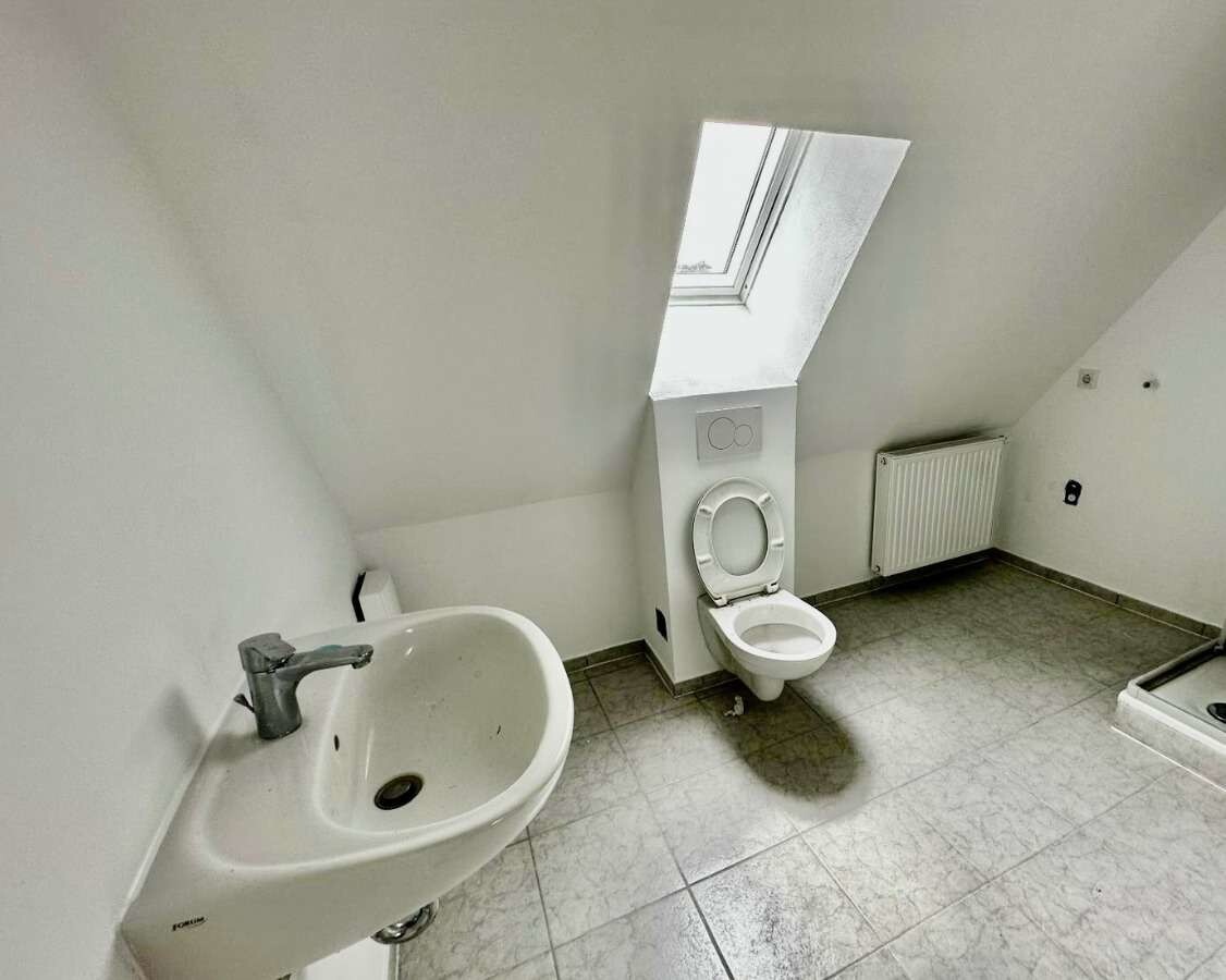 39083d10-2608-4f14-babd-842...