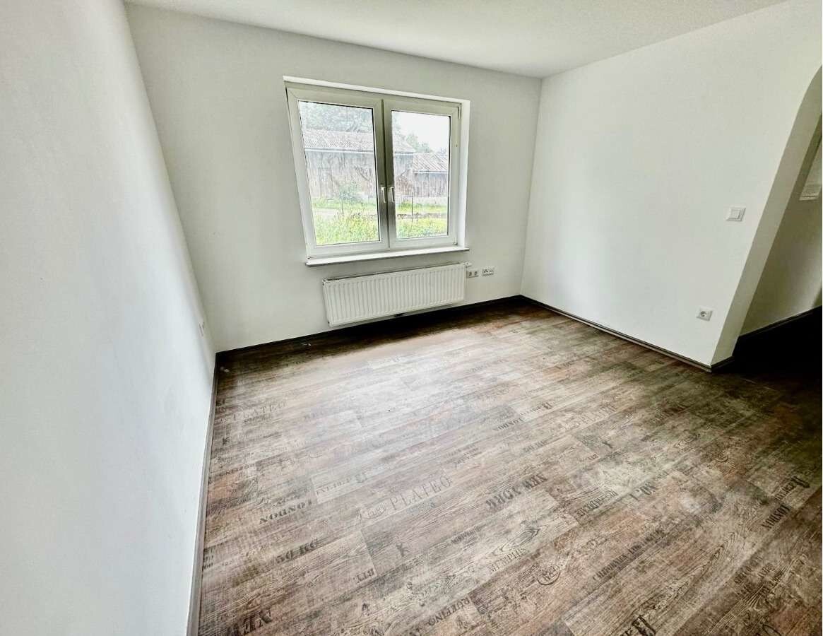 5f6dfb1c-35fe-49d6-8d66-182...