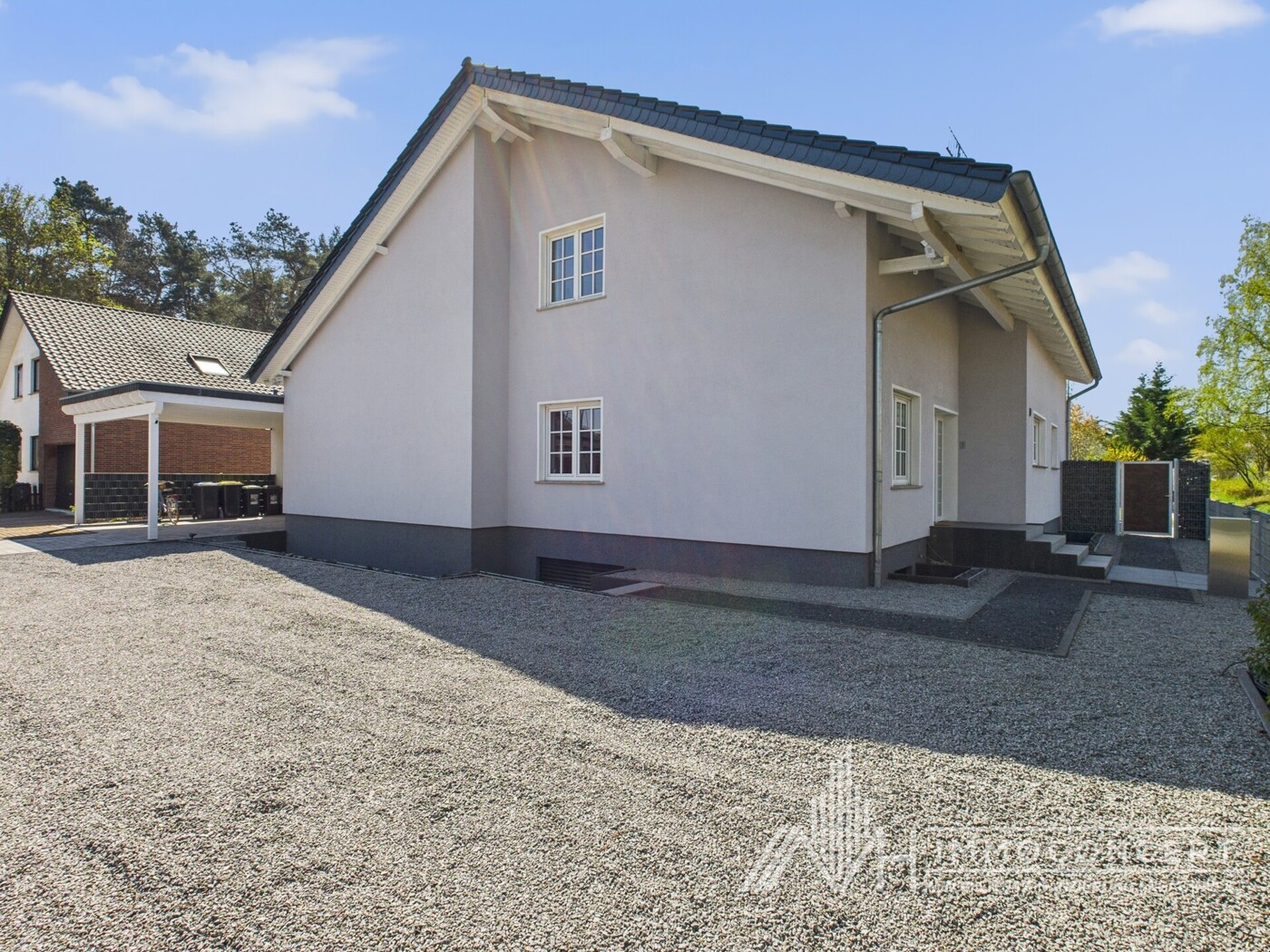 Seitenansicht | Eingang