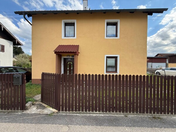 Front Ansicht