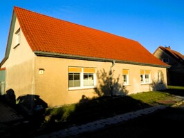 Hausansicht Straßenseite