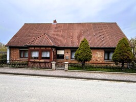 solides Bauernhaus
