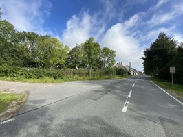 Straße am Grundstück