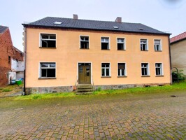 Zweifamilienhaus auf dem Land