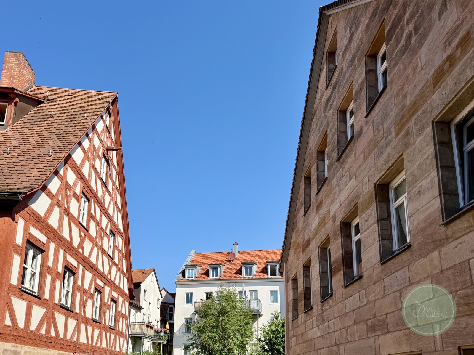 ** Fürth at it`s BEST * historisches Ambiente * ca. 106 qm * 5 Zi * Kapitalanlage in bester LAGE **