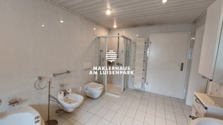 Badezimmer EG