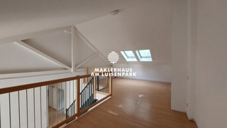 Empore mit Blick auf zukünftigen Dachausschnitt