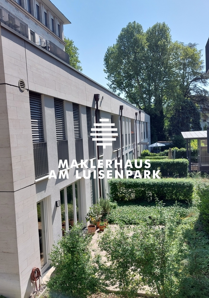 Beste Oststadtlage - Moderne Terrassenwohnung im Quadriga-Carrée