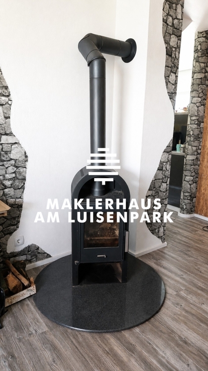 Kaminofen im Esszimmer