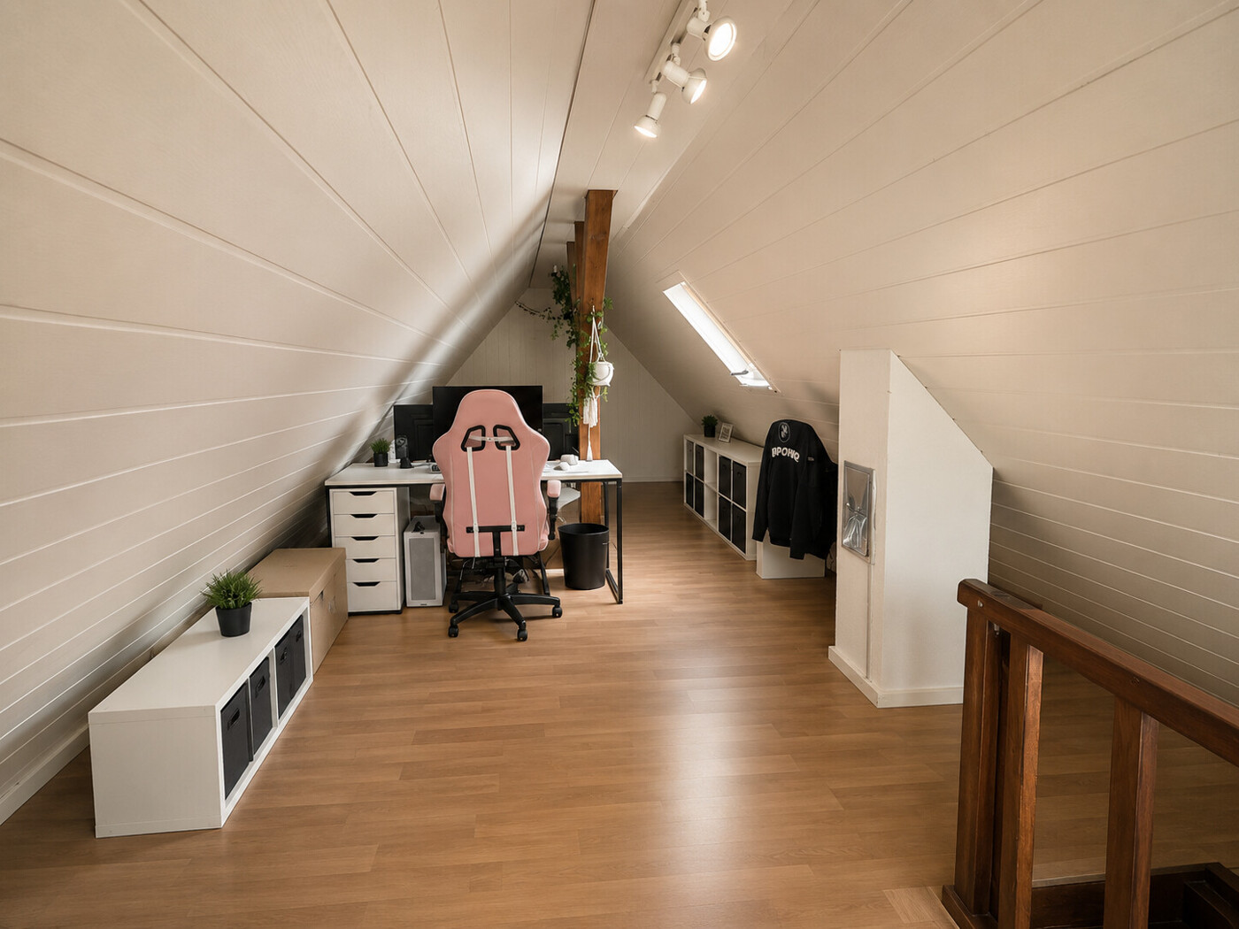 Spitzboden mit Virtuelles Homestaging