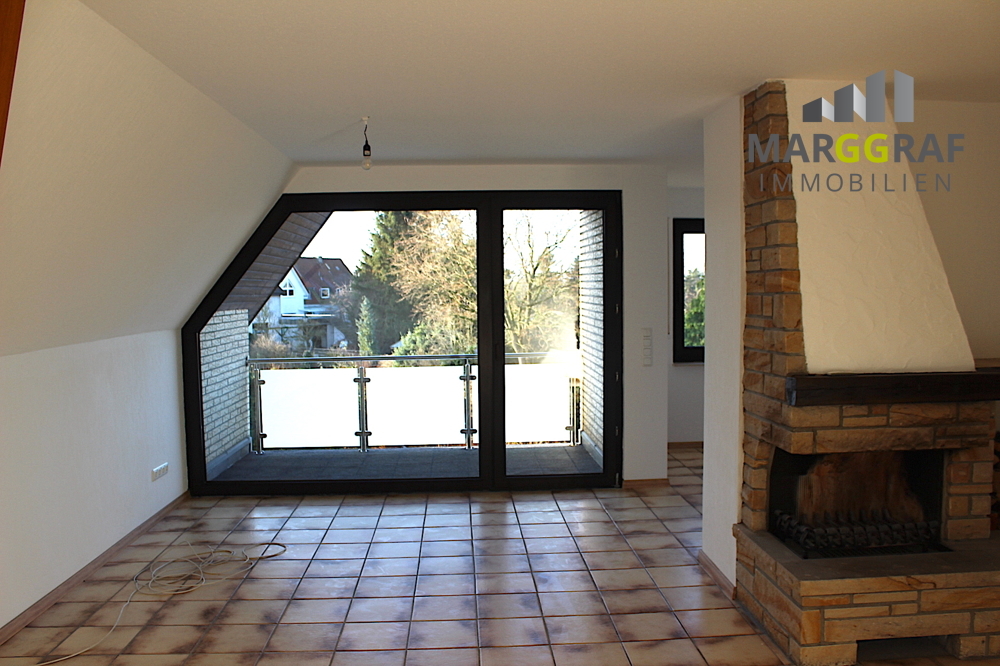 Komplett modernisierte helle Dachgeschosswohnung mit Balkon in guter, ruhiger Si ... - Photo 1